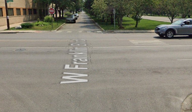 Teenager Fatally Shot in Chicago's Humboldt Park, Assailants at Large