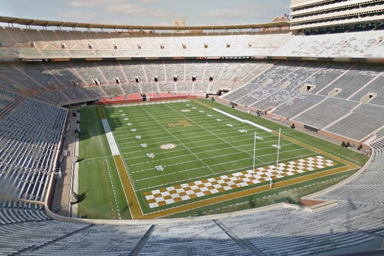Tennessee Vols Tight Ends Coach Alec Abeln Attributes Recruiting Success to Prayer Amid Early Challenges