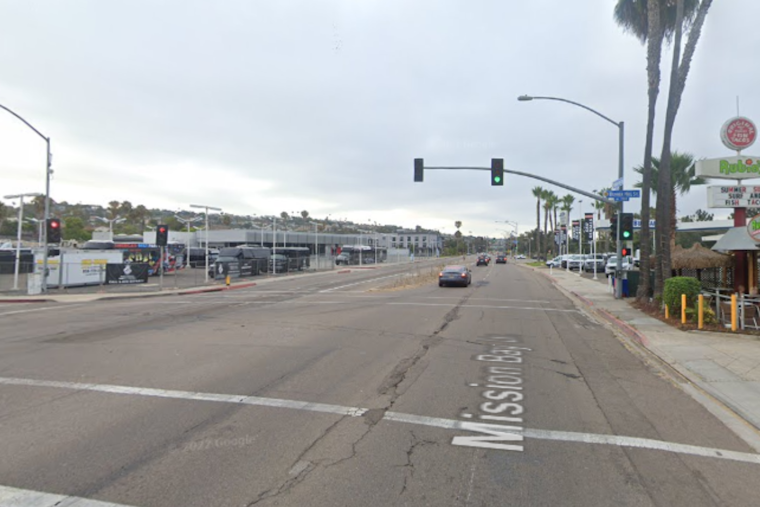 Test Drive Tragedy in San Diego: Salesperson Hospitalized After Man Loses Control of Ford F-150 Lightning