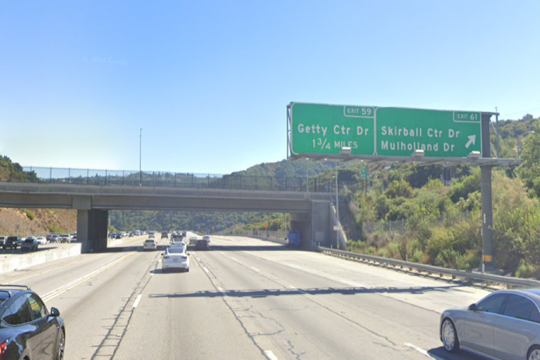 Three Hospitalized, Traffic Jam on 405 Freeway After Multi-Vehicle Crash Near Mulholland Drive
