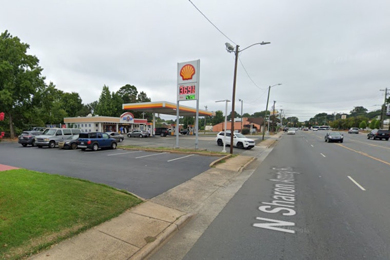 Tragic Speed-Related Car Crash in Charlotte Leaves One Man Dead, Authorities Investigate Potential Impairment