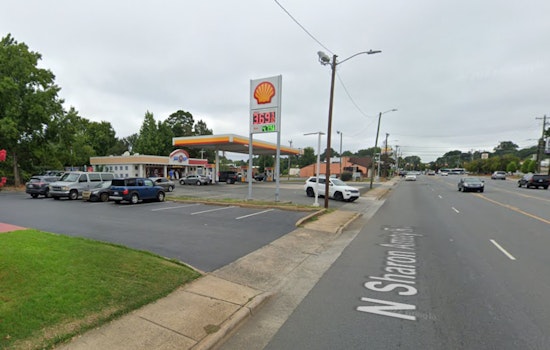 Tragic Speed-Related Car Crash in Charlotte Leaves One Man Dead, Authorities Investigate Potential Impairment