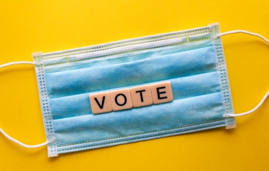 Travis County Commissioners to Vote on Affordable Child Care Ballot Initiative Amidst Economic Concerns