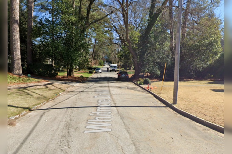 Tree Removal Causes Full Road Closure in Atlanta's Buckhead Neighborhood