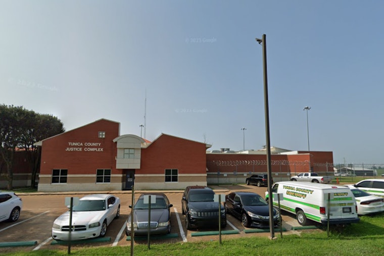 Tunica County on Alert, Authorities Investigate Attempted Kidnapping of Minor by Individuals in White Van