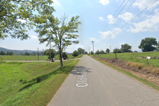 Two Dead, Two Injured After Vehicle Crashes into Trees in Claiborne County, Tennessee