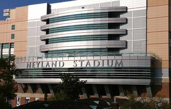 University of Tennessee Teams Up with Knoxville's Pilot for Neyland Stadium Renovation Funding