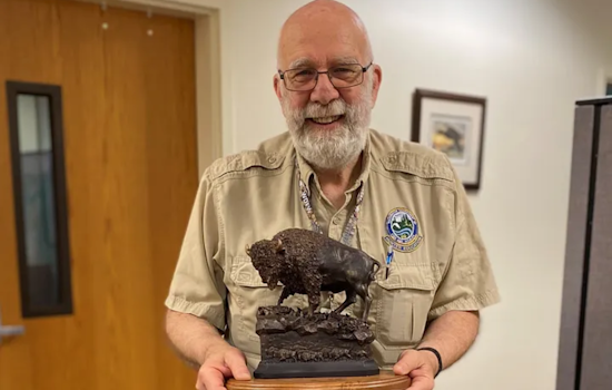 Washington's Steve Dazey Honored as Hunter Education Coordinator of the Year by IHEA-USA