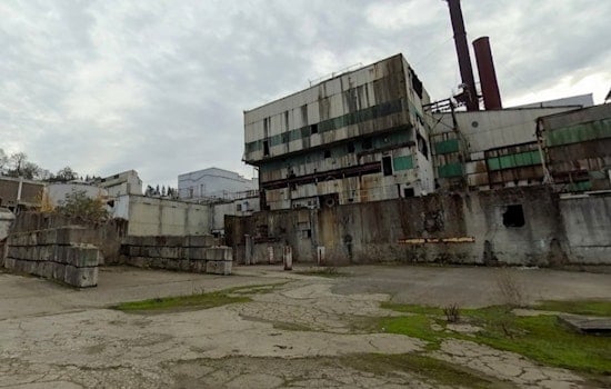 West Linn's Willamette Falls Paper Mill Faces Closure, Announces 158 Layoffs with More Possible