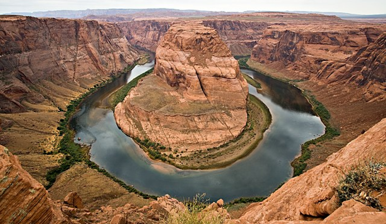 Western States Face Federal Water Cuts as Colorado River Levels Decline Amid Drought