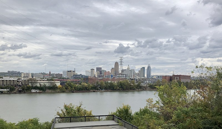 Wet Weekend Ahead for Columbus, Cincinnati, and Wilmington with Thunderstorms on the Horizon