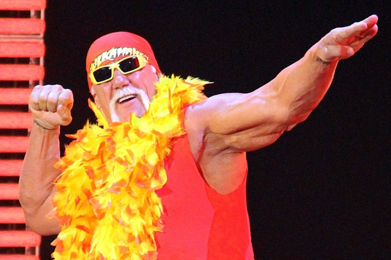 Wrestling Legend Hulk Hogan Launches 'Real American Beer' in Ohio, Meets with 'Hulkamaniacs' at Liberty Township Kroger