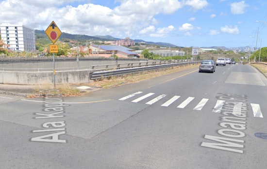 22-Year-Old Woman in Serious Condition After Motorcycle Crash in Moanalua
