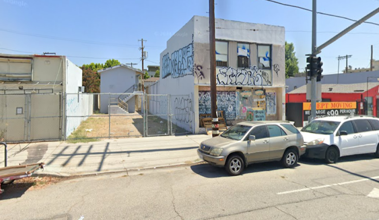 34 Firefighters Quell North Hollywood Duplex Blaze in Under 20 Minutes, No Injuries Reported