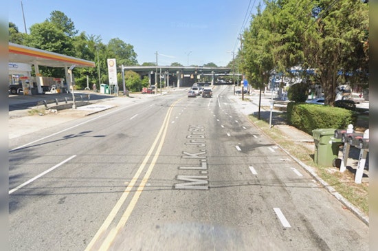 63-Year-Old Man Injured in Late-Night Aggravated Assault in Atlanta, Police Investigation Underway
