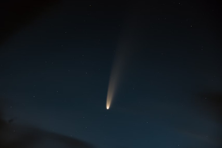Arizona Skywatchers Set for Stellar Show as Comet Tsuchinshan ATLAS Soars into View