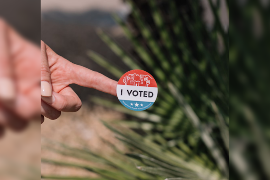 Arizona Voting Rights at Risk, 100,000 Voters Face Uncertainty Amid Registration System Error