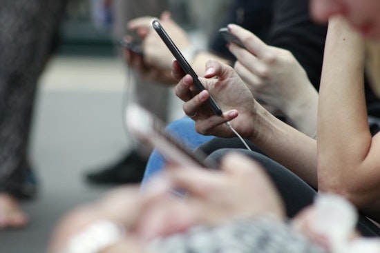 Arizonans Overwhelmed by Surge of Political Texts Ahead of Elections