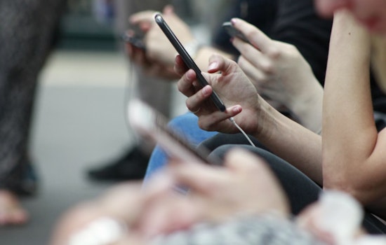 Arizonans Overwhelmed by Surge of Political Texts Ahead of Elections