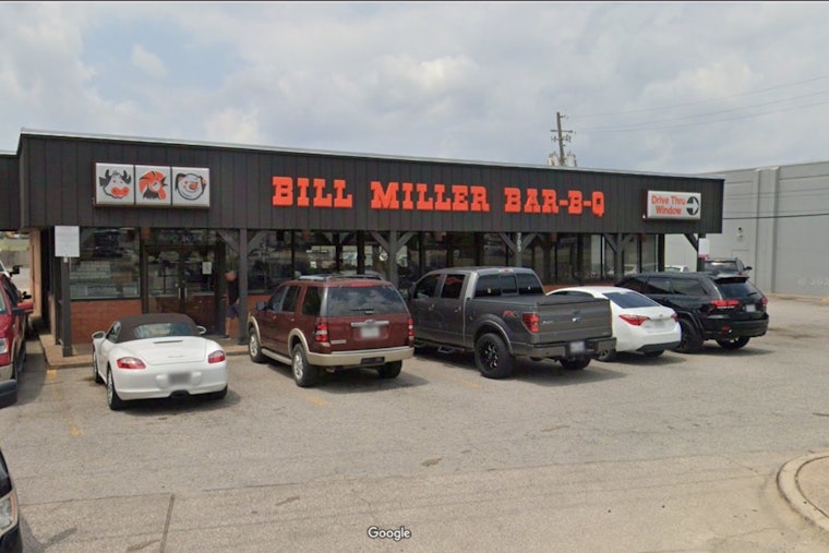 Austin Firefighters Quickly Extinguish Oven Fire at Bill Miller Bar-B-Q on East Ben White Blvd