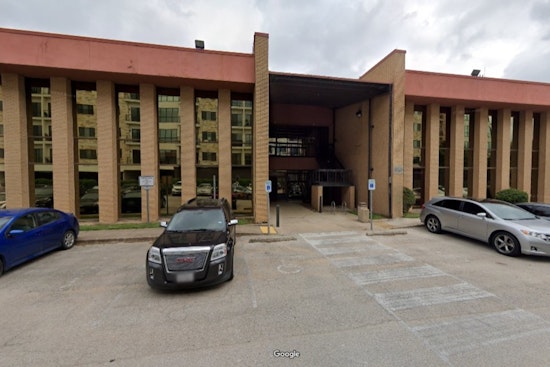 Austin Planning Commission Approves Rezoning for Riverside Towers Near Lady Bird Lake