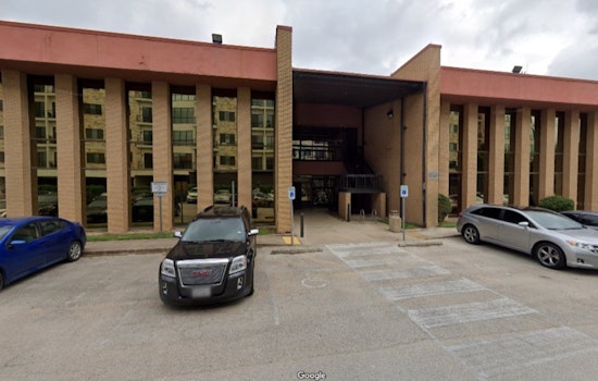 Austin Planning Commission Approves Rezoning for Riverside Towers Near Lady Bird Lake