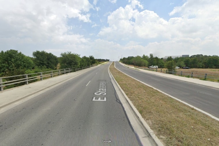 Austin Police Investigate Vehicle-Pedestrian Crash on East Stassney Lane, Urge Drivers to Seek Alternatives
