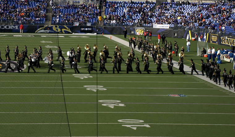 Baltimore Ravens to Honor Late Jacoby Jones and Coach Joe D’Alessandris in Emotional Home Opener Tributes