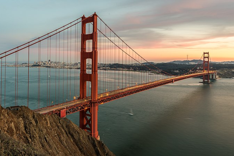 Batten Down: Bay Area Braces for Blustery Winds and Coastal Drizzle This Week