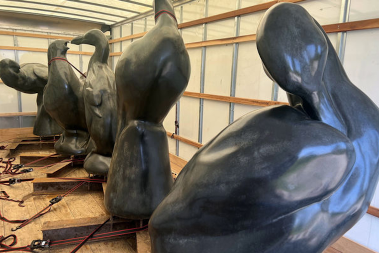 Bellevue Botanical Garden Showcases "The Lost Bird Project" Sculptures for Conservation Awareness