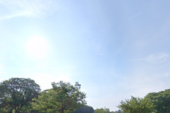 Boston to Enjoy Mild Temperatures and Partial Sunshine Amid Weekend Showers