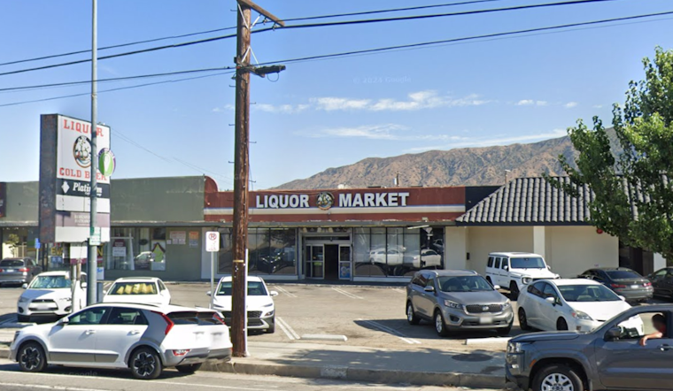 Brazen Thieves Use Pickup as Battering Ram in Los Angeles Liquor Store Heist