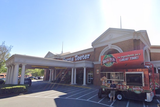 Charlotte Police Seek Suspects After Armed Robbery Injures Nine at SouthPark Harris Teeter