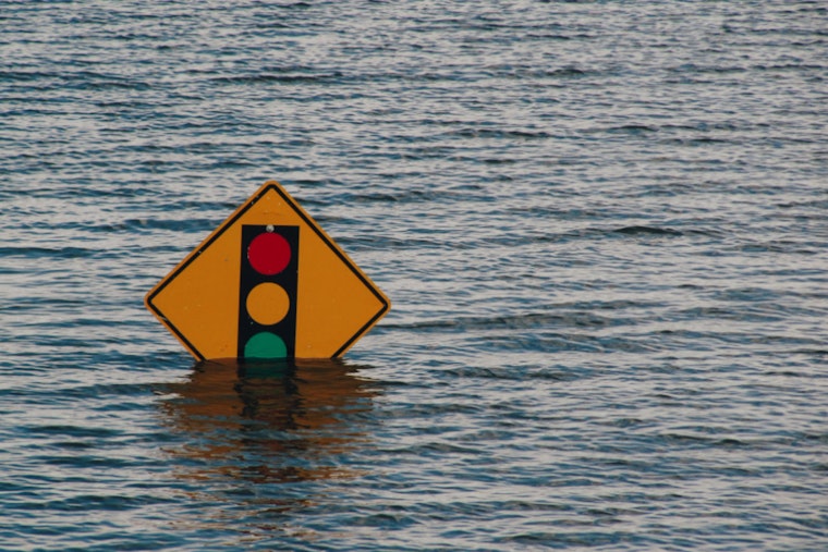 Cloudy Days Ahead with Isolated Showers for Washington D.C. as Coastal Flood Warning in Effect