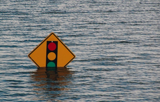 Cloudy Days Ahead with Isolated Showers for Washington D.C. as Coastal Flood Warning in Effect