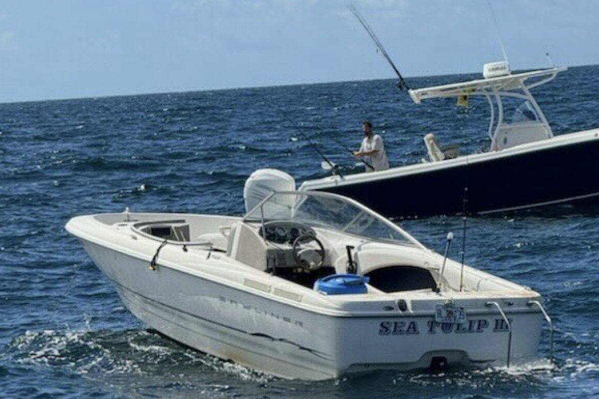 Coast Guard Swiftly Rescues Four Boaters Off Anna Maria Island