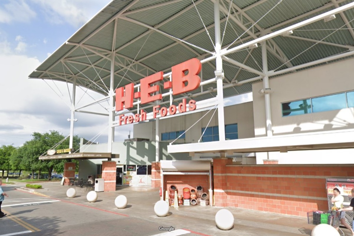 Community in Shock as One Dead in Austin HEB Shooting, Suspect