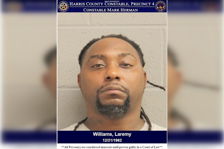 Convicted Felon Laremy Williams Arrested for Possession and Outstanding Warrant in North Freeway Traffic Stop