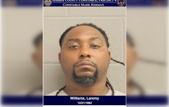 Convicted Felon Laremy Williams Arrested for Possession and Outstanding Warrant in North Freeway Traffic Stop