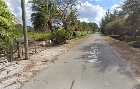 Coral Springs-Parkland Firefighters Tackle Major Blaze at Parkland Barn, One Hospitalized