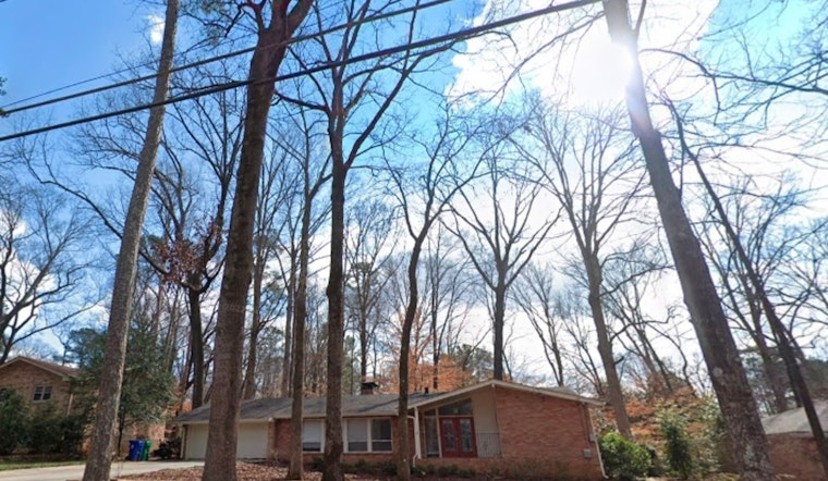 Decatur Residents Alerted to Woodleaf Lane Closure on October 4 for Film Production