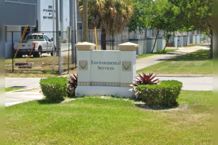 Deerfield Beach Offers Sandbags to Locals as Tropical Storm Helene Approaches, Distribution Today on Goolsby Boulevard