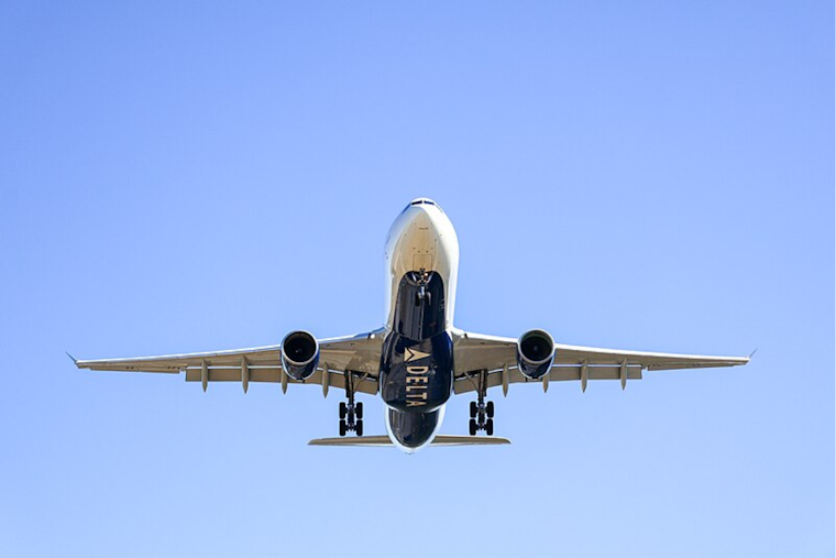 Delta Flight from Salt Lake City to Portland Returns After Pressurization Issue at 10,000 Feet