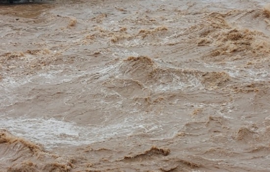 Desperate Rooftop Rescue as Over 50 Trapped on Tennessee Hospital During Hurricane Helene Floodwaters