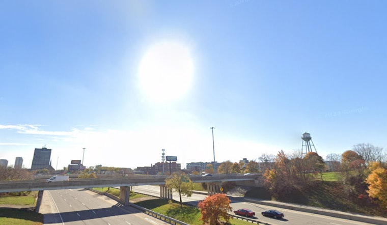 Detroit Embraces Sunny Autumn Days with Moderate Evenings, National Weather Service Forecasts Clear Skies Ahead