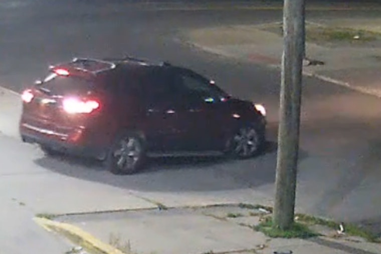 Detroit Police Seek Suspect in East Side Liquor Store Armed Robbery, Offering $500 Reward for Information