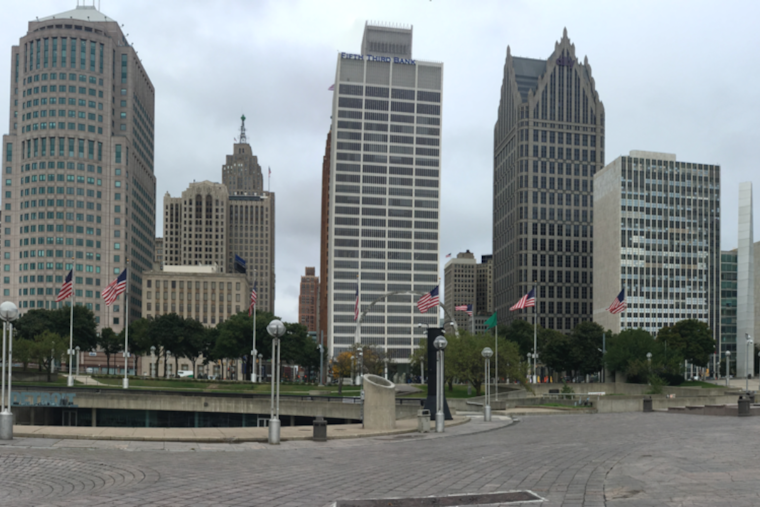 Detroit's Week Ahead: Clouds and Showers with Temperate Highs in the Mid-70s
