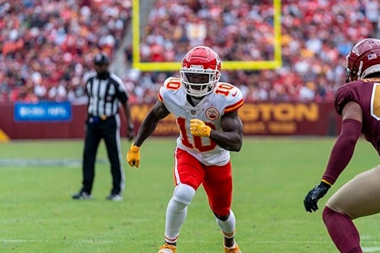 Dolphins Star Tyreek Hill in Tense Police Encounter as Bodycam Footage Reveals Confrontation Before Jaguars Game