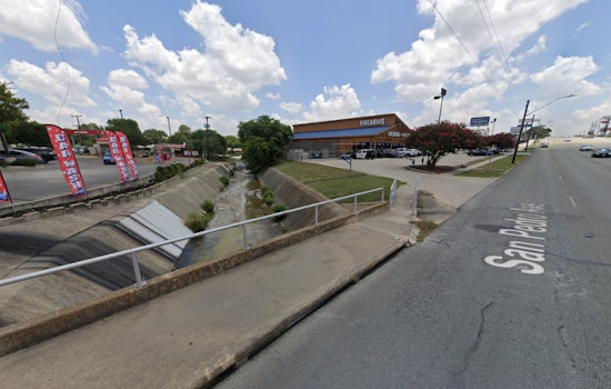 Driver Sustains Minor Injuries as Car Plunges into Ditch Near North Star Mall in San Antonio