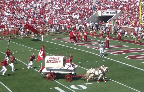 Dual-Threat Quarterback Jackson Arnold Leads No. 15 Oklahoma to Victory Over Tulane 34-19